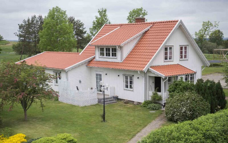 Byte av hängrännor & stuprör samt takstege på hus, Nacka, Björknäs