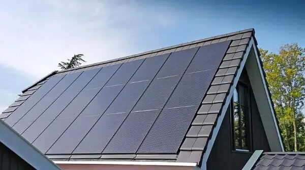 Montera Infällda & Integrerade Solpaneler/Solcellstak