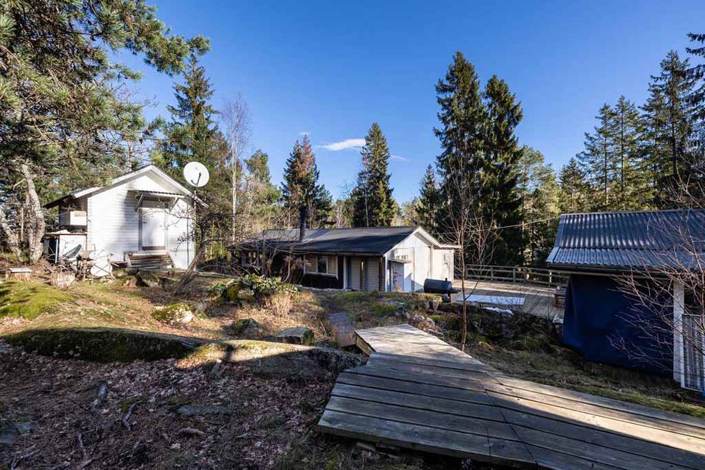 Takreparation fuktskada villa. Raksta Tyresö